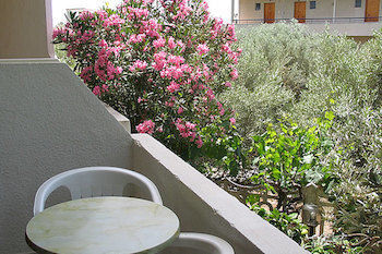 Voula Apartments Aegina Zewnętrze zdjęcie